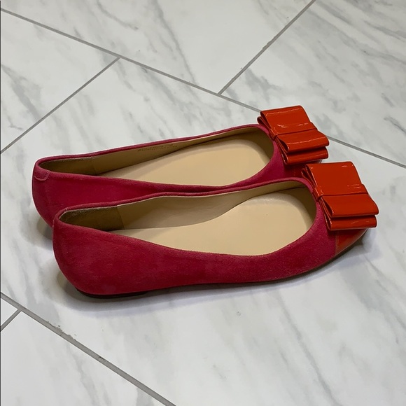 Beautiful TALBOTS Flats - Picture 2 of 8